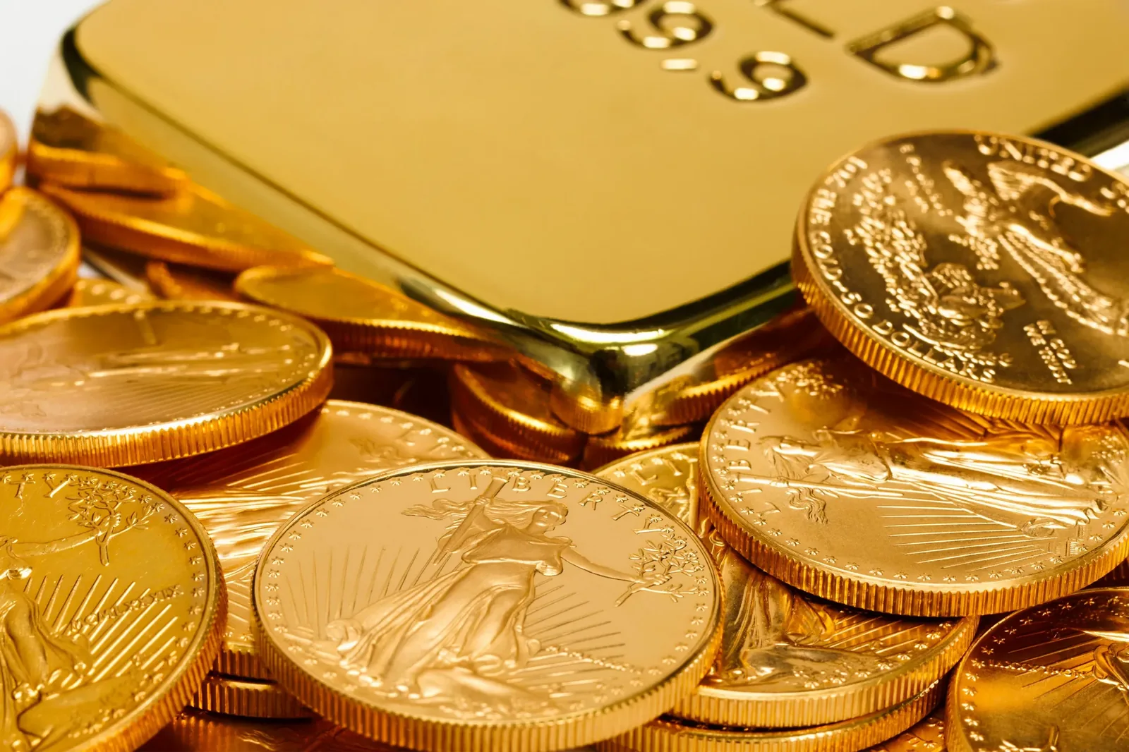 Key Factors Influencing Gold Prices